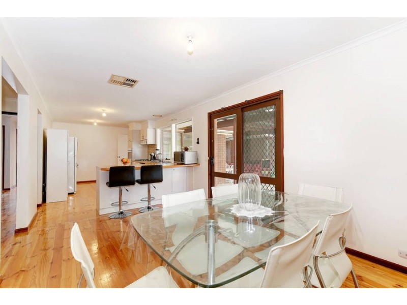 5 Wimmera Court, Werribee VIC 3030