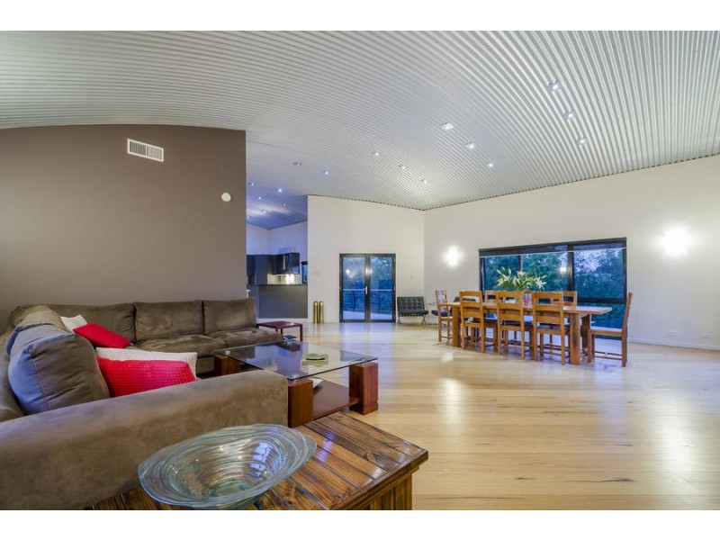 5 McPherson Place, Werribee VIC 3030