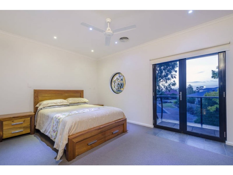 5 McPherson Place, Werribee VIC 3030