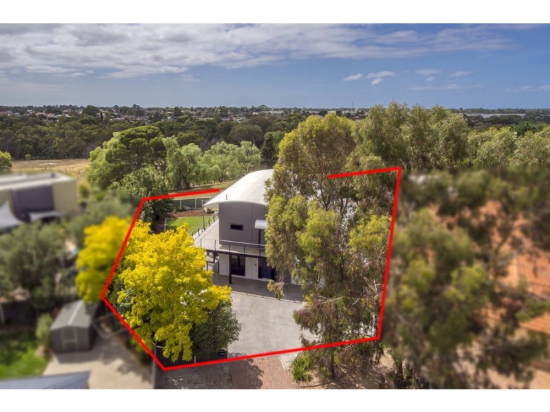 5 McPherson Place, Werribee VIC 3030