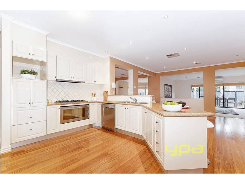 36 Banjo Paterson Circle, Point Cook VIC 3030