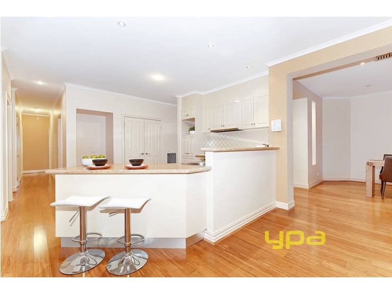 36 Banjo Paterson Circle, Point Cook VIC 3030