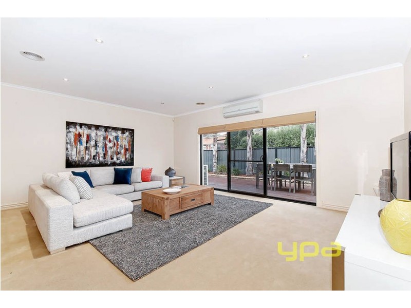 36 Banjo Paterson Circle, Point Cook VIC 3030