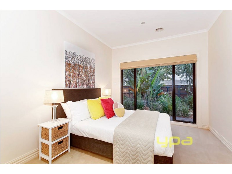 36 Banjo Paterson Circle, Point Cook VIC 3030