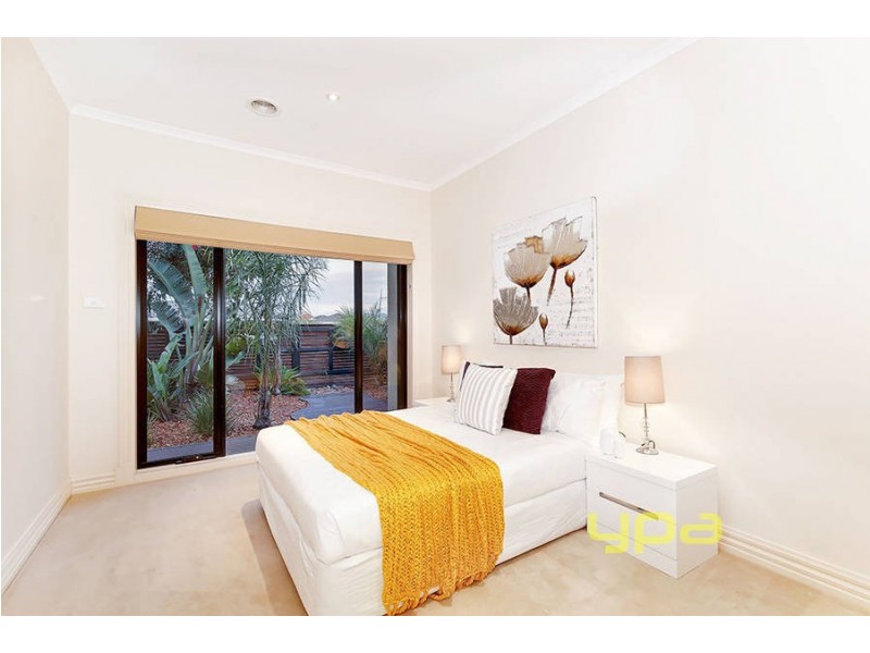 36 Banjo Paterson Circle, Point Cook VIC 3030