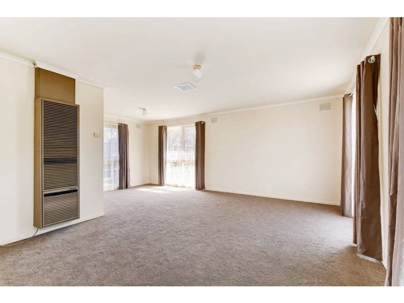 27 Greens Road, Wyndham Vale VIC 3024