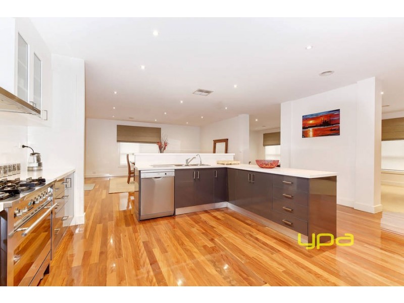 6 Rainbow Way, Tarneit VIC 3029