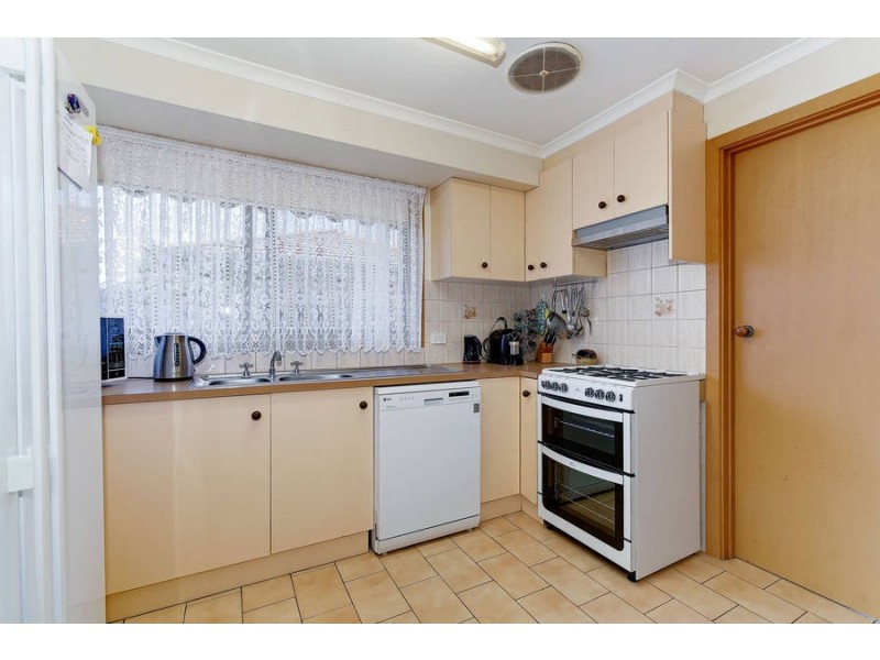 13 Kevington Street, Werribee VIC 3030