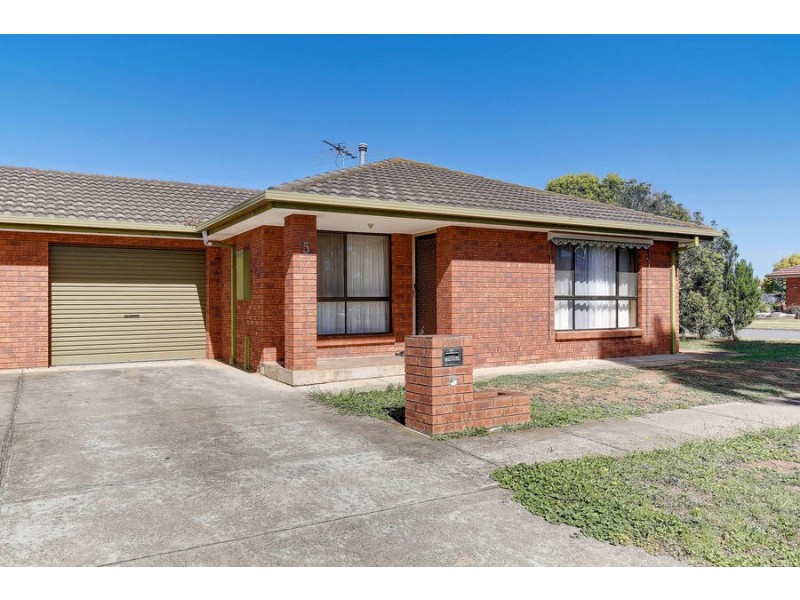 15 Kevington Street, Werribee VIC 3030