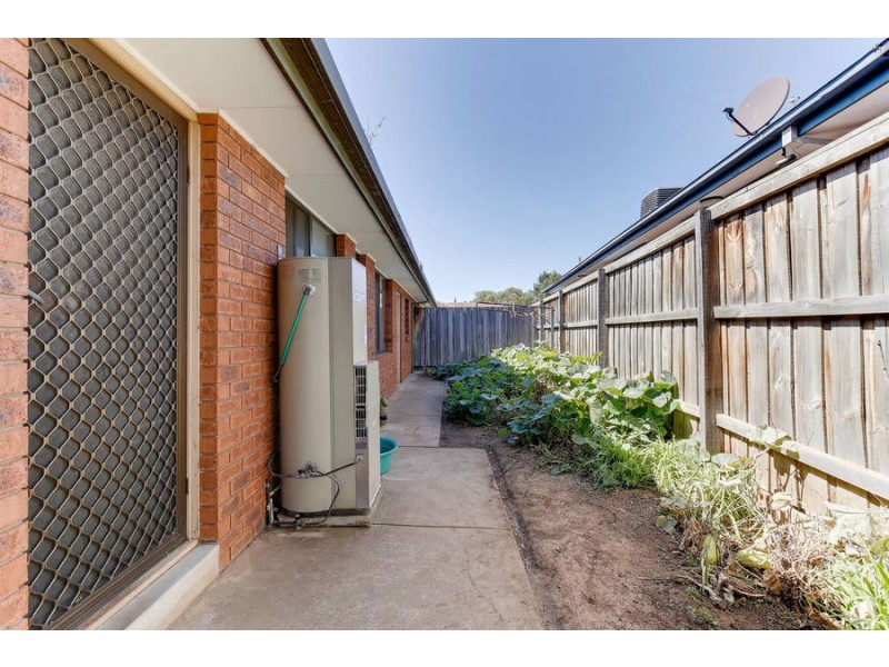 15 Kevington Street, Werribee VIC 3030