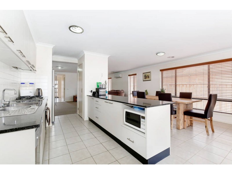 31 Laurence Way, Tarneit VIC 3029