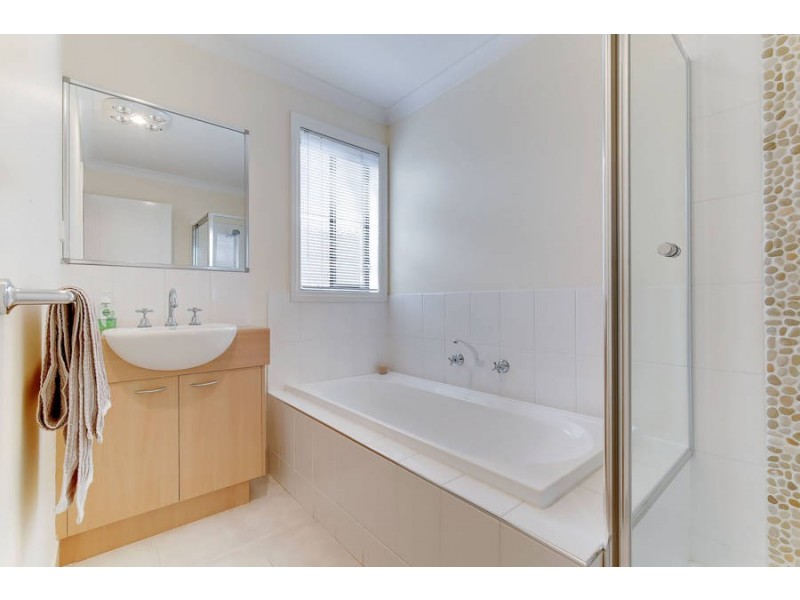 30 Condamine Avenue, Wyndham Vale VIC 3024