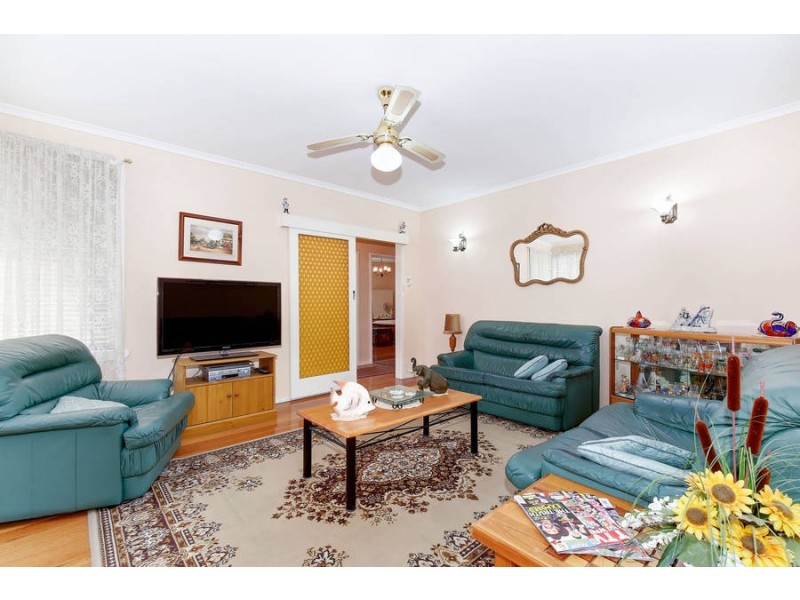 27 Marlborough Crescent, Hoppers Crossing VIC 3029