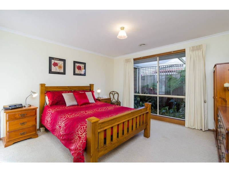 32 Montpellier Drive, Werribee VIC 3030
