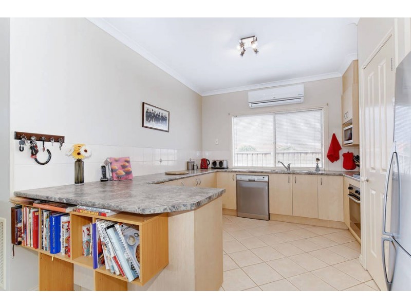 2 Diamond Drive, Werribee VIC 3030