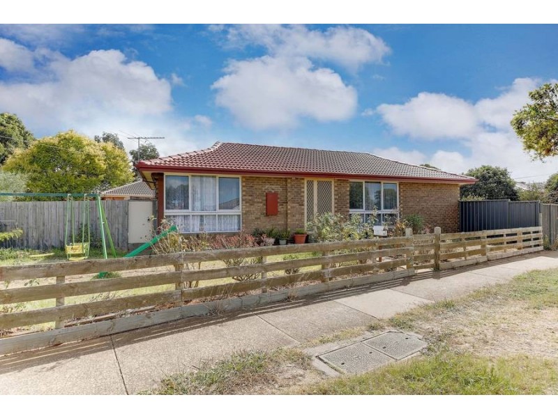 2 Glamorgan Avenue, Werribee VIC 3030