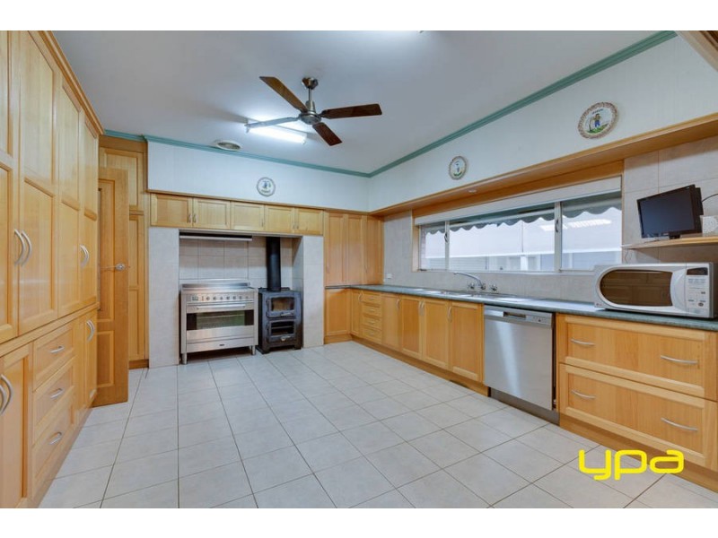 8 Wyndham Street, Werribee VIC 3030