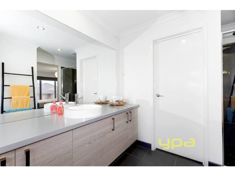 42 Filmont Drive, Werribee VIC 3030