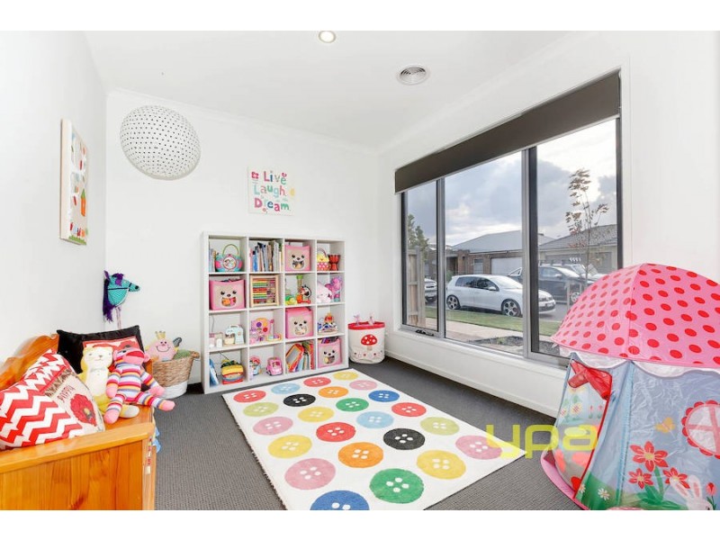 42 Filmont Drive, Werribee VIC 3030