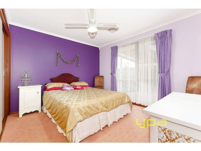 17 Sunbird Crescent, Hoppers Crossing VIC 3029