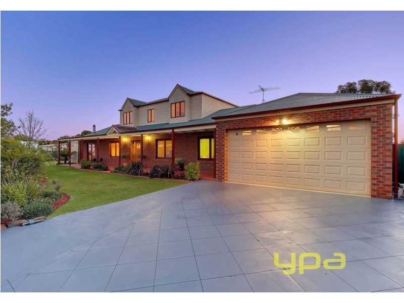 8 Voltaire Court, Hoppers Crossing VIC 3029