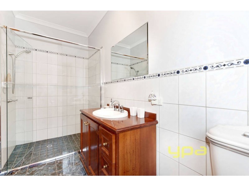 8 Voltaire Court, Hoppers Crossing VIC 3029