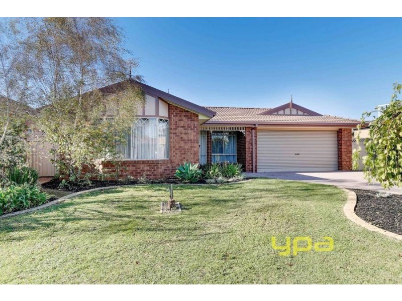 38 Grant Avenue, Werribee VIC 3030