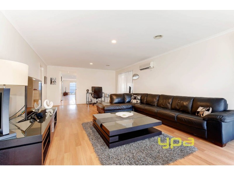 38 Grant Avenue, Werribee VIC 3030