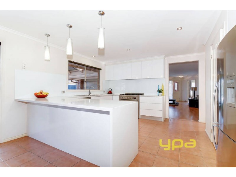 38 Grant Avenue, Werribee VIC 3030