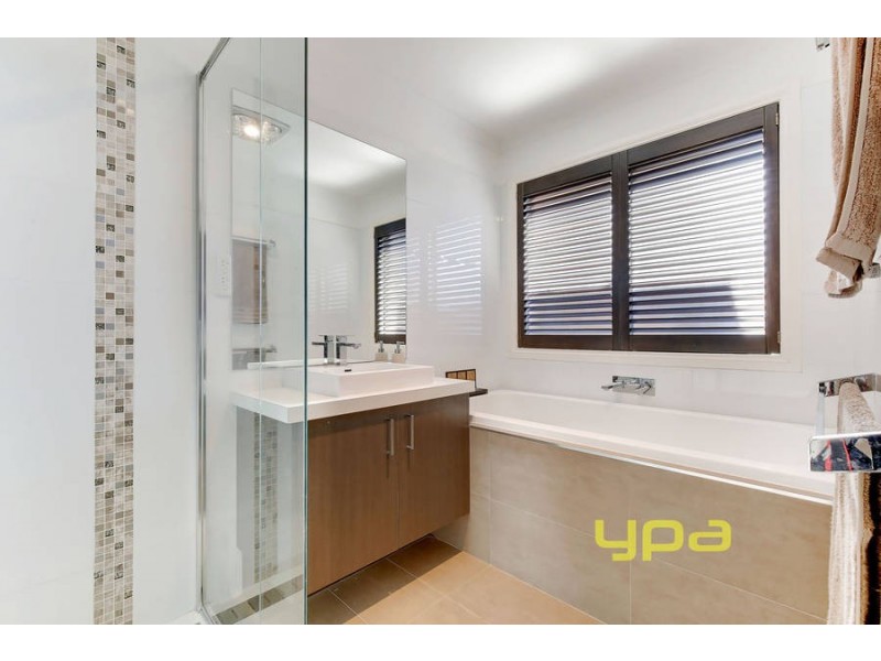 38 Grant Avenue, Werribee VIC 3030