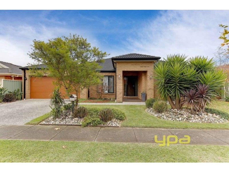 16 Riversdale Drive, Werribee VIC 3030