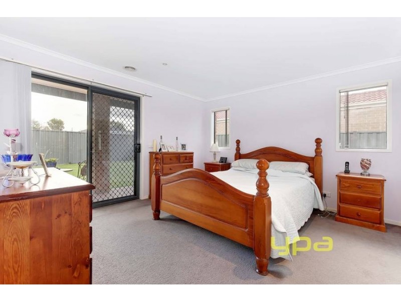 8 Burrendong Street, Wyndham Vale VIC 3024