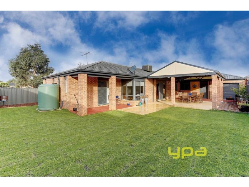 8 Burrendong Street, Wyndham Vale VIC 3024