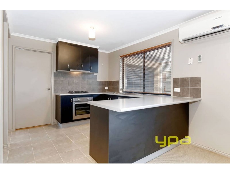 4 Ellenborough Crescent, Wyndham Vale VIC 3024