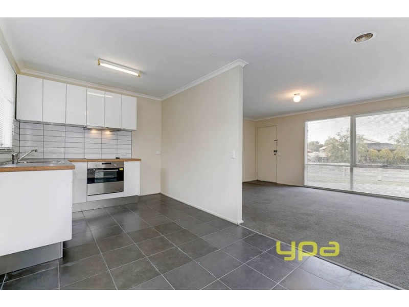 2/1 Samuel Court, Werribee VIC 3030