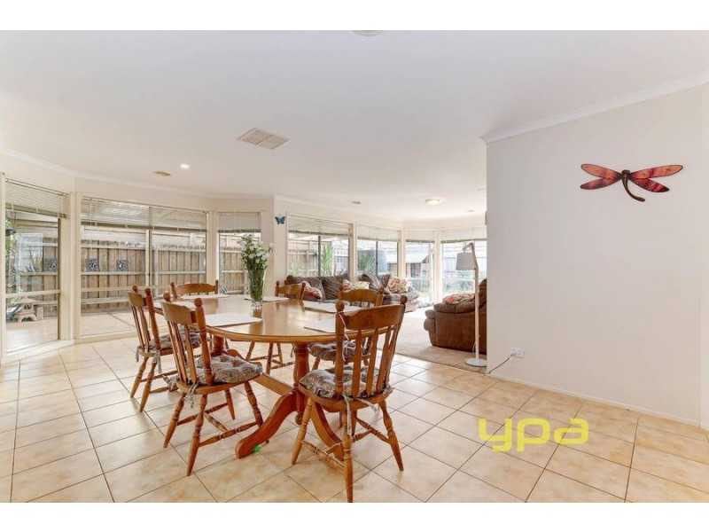 22 Castleton Avenue, Tarneit VIC 3029