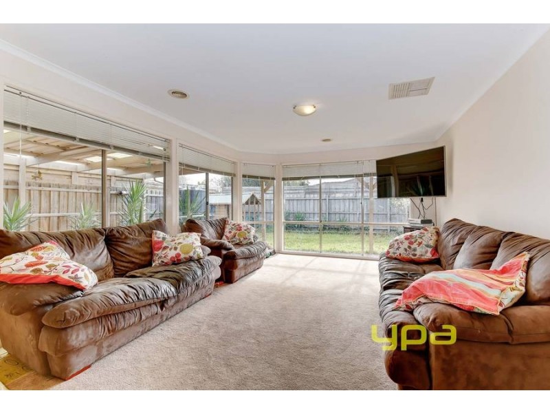 22 Castleton Avenue, Tarneit VIC 3029