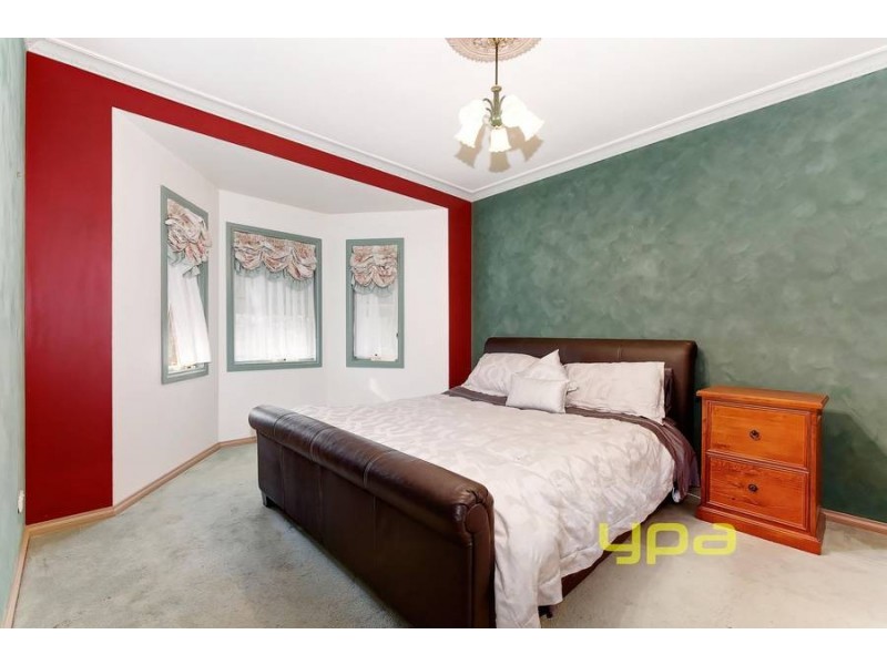 18 Carshalton Court, Hoppers Crossing VIC 3029
