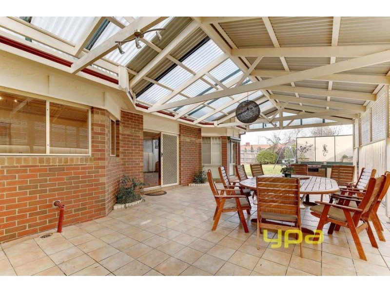 18 Carshalton Court, Hoppers Crossing VIC 3029