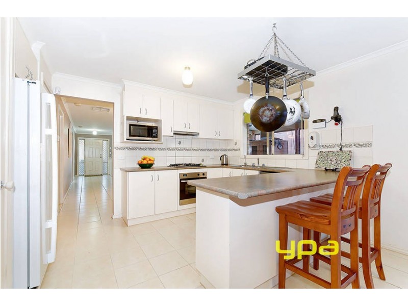 27 River Run Drive, Werribee VIC 3030