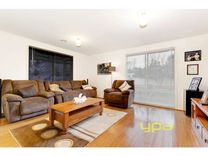 27 River Run Drive, Werribee VIC 3030