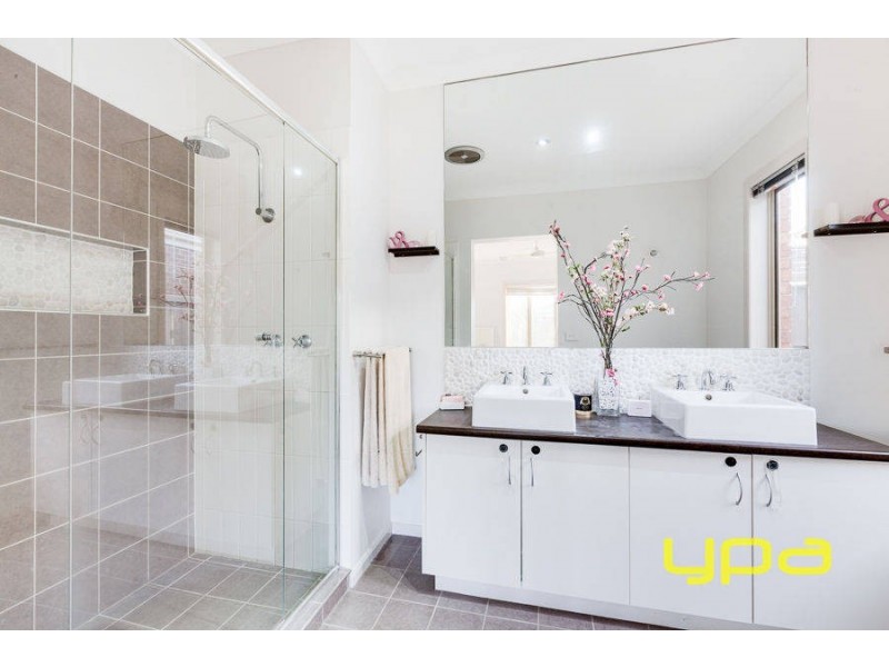 43 Azure Drive, Tarneit VIC 3029