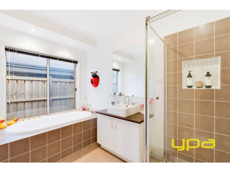 43 Azure Drive, Tarneit VIC 3029