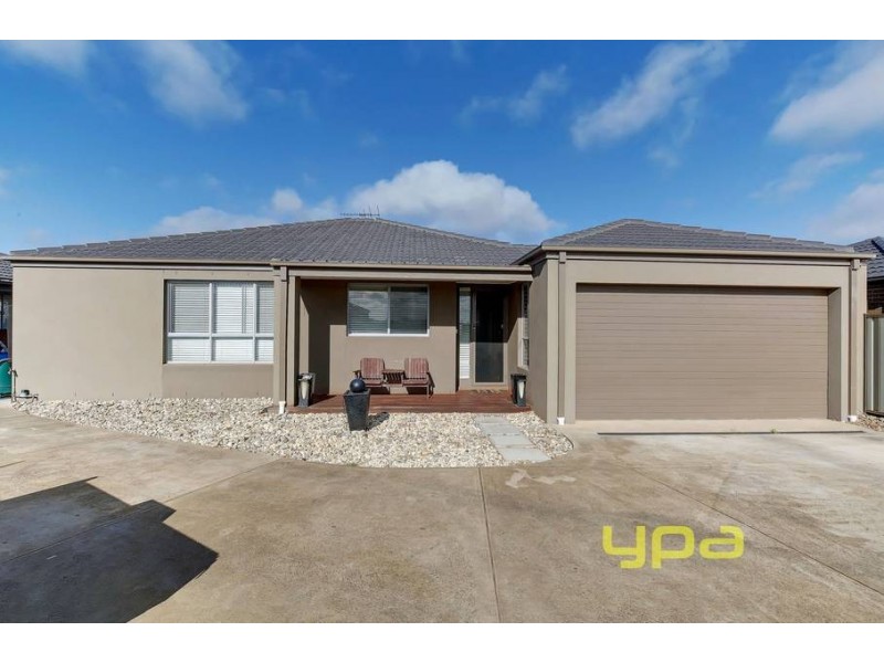 1/18 Harness Court, Truganina VIC 3029