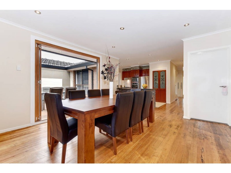8 Berri Court, Hoppers Crossing VIC 3029