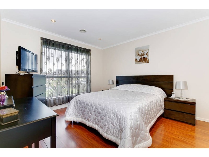 8 Berri Court, Hoppers Crossing VIC 3029
