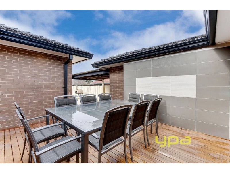 8 Berri Court, Hoppers Crossing VIC 3029