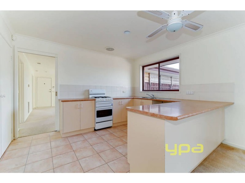 33 Thames Boulevard, Werribee VIC 3030