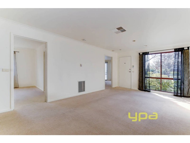 33 Thames Boulevard, Werribee VIC 3030