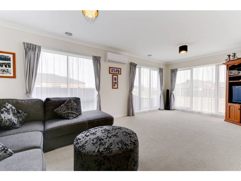 125 Kinglake Drive, Wyndham Vale VIC 3024